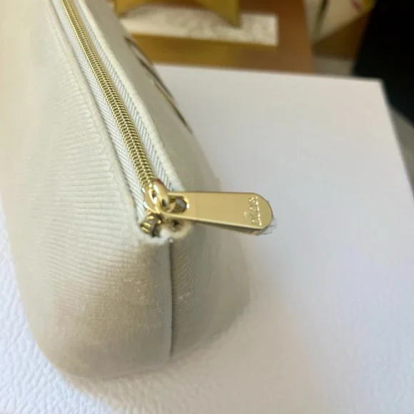 NIB Dior prestige bundle for face - Picture 8 of 10